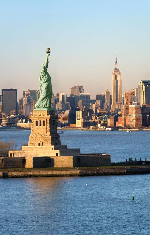 One quality that Aries lacks is patience. They love the fast-moving life, and hence, cities like New York are a perfect destination for them.