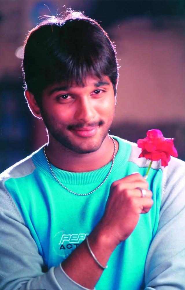 This marked Sukumar`s directorial debut, which seamlessly blended romance with action. This movie also made Allu Arjun a household name.