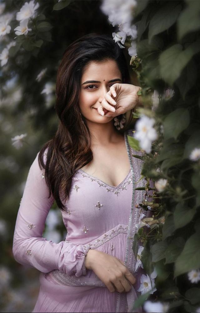 Ashika Ranganath Ethnic Elegance