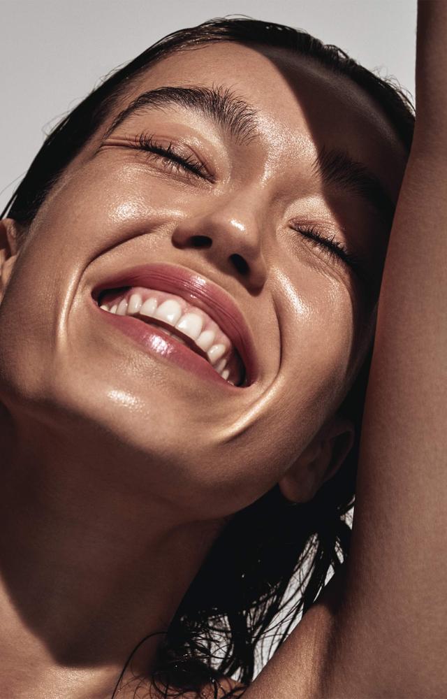 7 Habits That Keep You From Glowing Skin