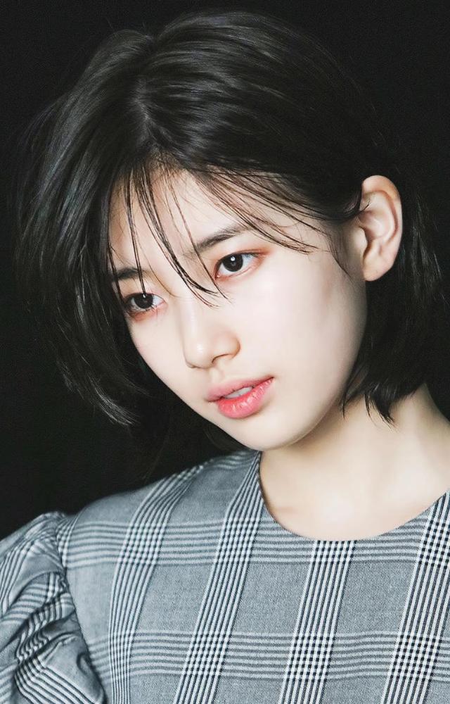 Suzy earned the nickname 'Nation’s First Love' after her role in Architecture 101 (2012), which boosted her image as Korea’s sweetheart.