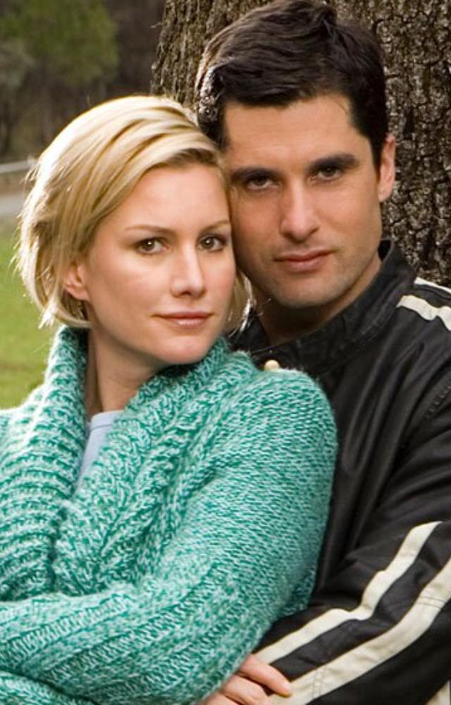 A soldier finds love after receiving an anonymous Christmas card from a small town. A classic, heartwarming romance.