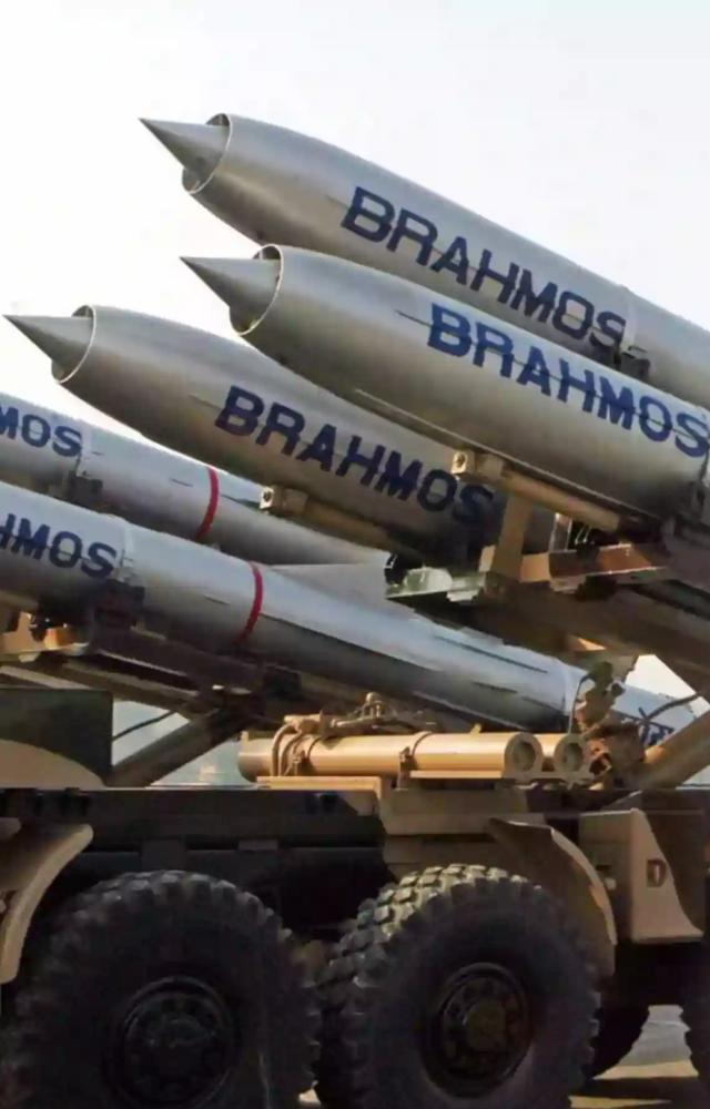 BrahMos blends India`s Brahmaputra River and Russia`s Moskva River, representing the India-Russia joint venture that created it.