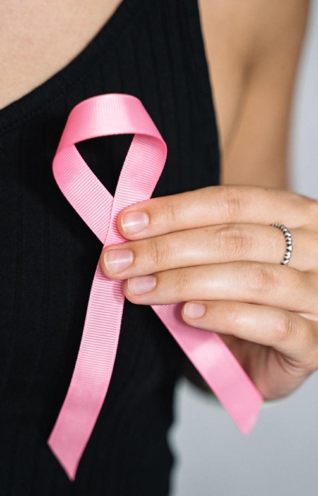5 Pre-Cancer Symptoms To Never Ignore