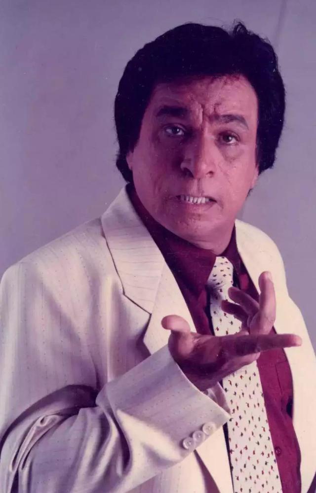 Kader Khan, a versatile Bollywood figure, taught Civil Engineering at Mumbai’s M. H. Saboo Siddik College before his switch to acting and comedy.