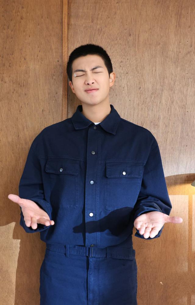 RM has an exceptionally high IQ of 148. He was ranked in the top 1.3 percent of students in South Korea, particularly excelling in language and math.