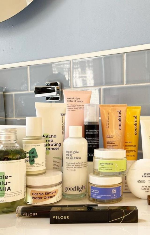 Korean beauty products are known for their high quality and innovative ingredients. They make a great gift for anyone who loves skincare or makeup.