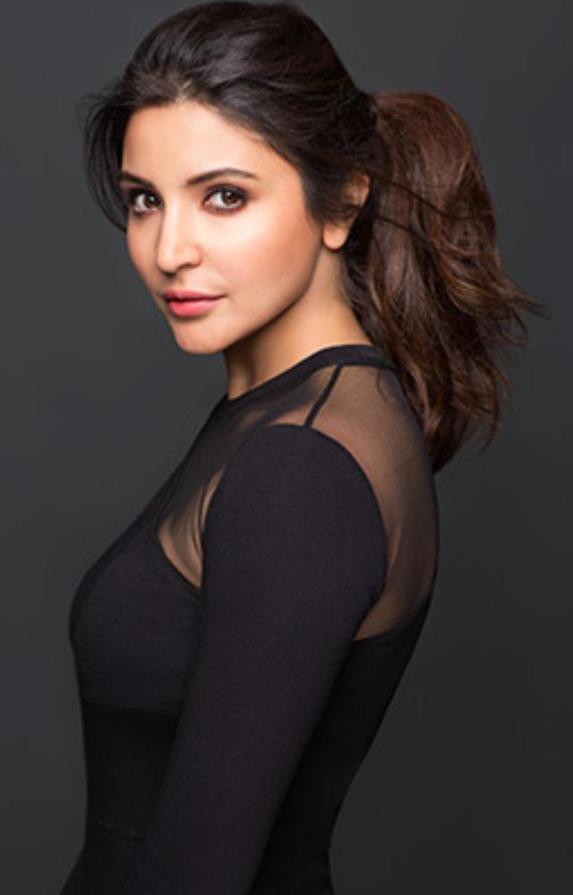 Anushka swears by her home remedy of applying mashed bananas to your face, as they are a rich source of silica. They work as natural cleanser and moisturizer.