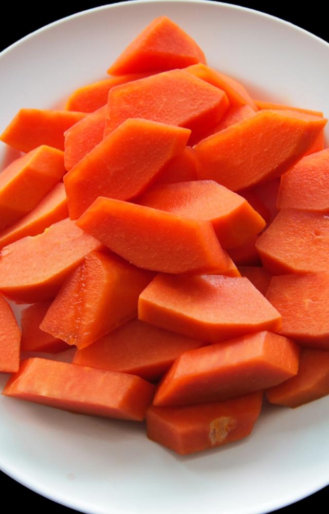 Papayas are filled with vitamins, enzymes, beta-carotene, and phytochemicals that help you get rid of scars and pigmentation.