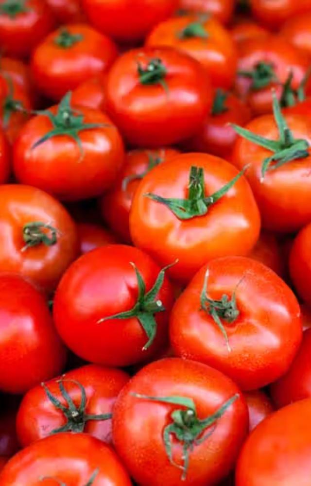 They are rich in antioxidants, vitamin C, vitamin K, and potassium, which helps protect the delicate skin under the eyes by boosting blood circulation.