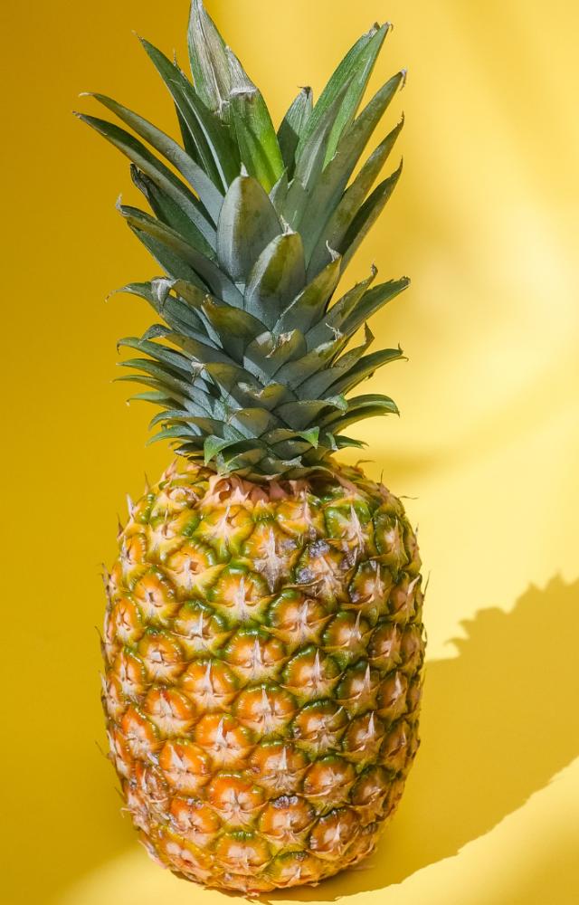Contains bromelain, an enzyme known for its anti-inflammatory properties, which can help reduce menstrual cramps and bloating.