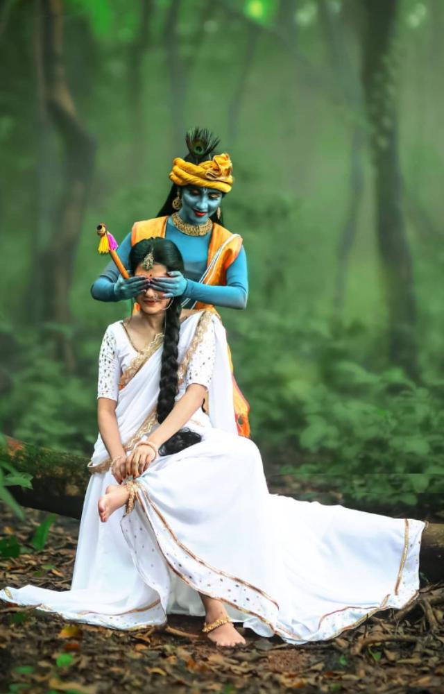 The images went viral on social media, rapidly gaining popularity and drawing widespread admiration for their artistic quality and emotional resonance.