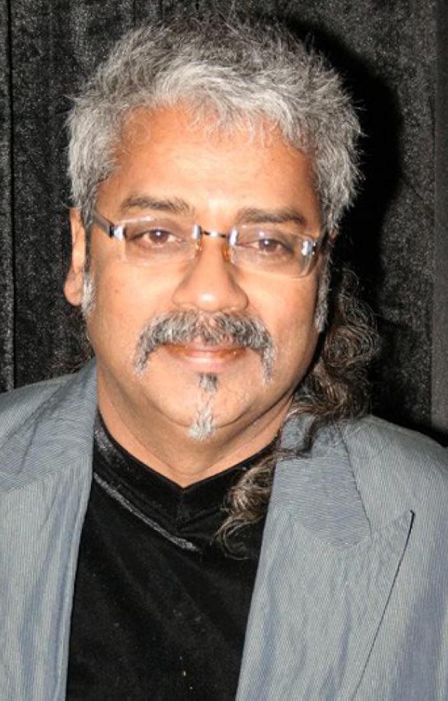 Vishal Bharadwaj composed the music, and Hariharan and Suresh Wadkar lent their soulful voices to this gem from the movie Maachis.