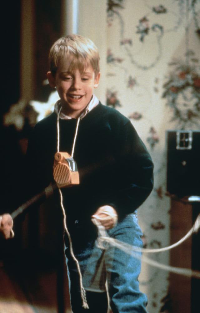 This one is a Christmas classic. The Home Alone series was every 90s kid`s favorite Christmas movie. This is a perfect movie to watch with your children.