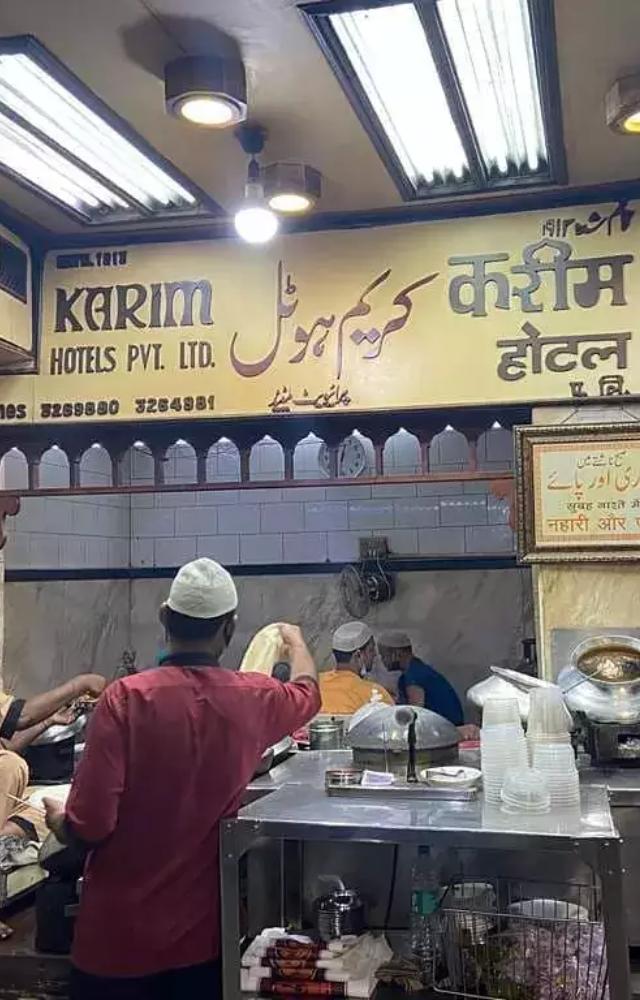 Established in 1913, this legendary eatery has been delighting food lovers for over a century with its succulent kebabs, aromatic biryanis, and rich curries.