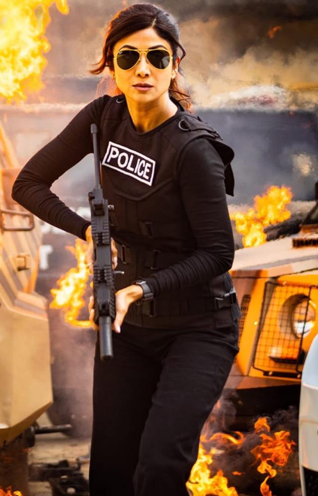 Rohit Shetty`s first ever web series stars Sidharth Malhotra, Shilpa Shetty, and Vivek Oberoi. The series will be another addition to his police universe.