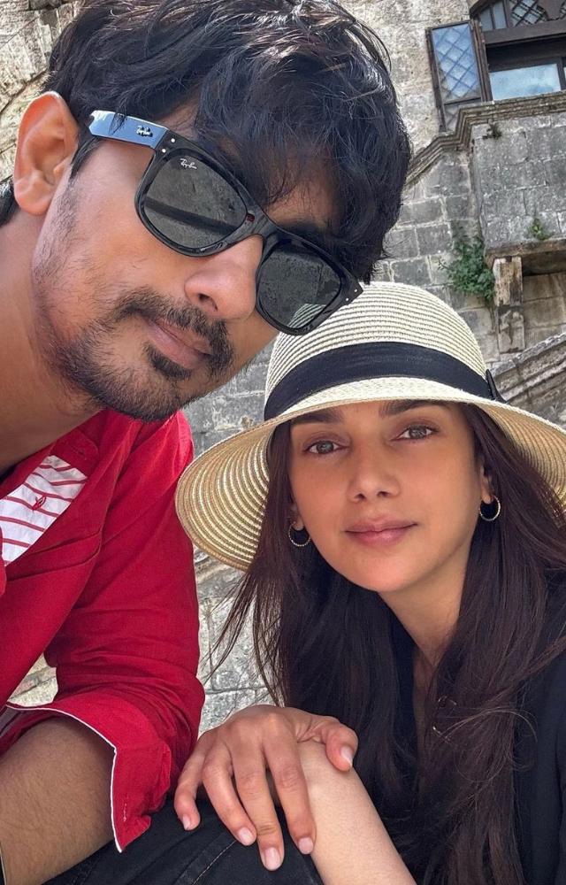 Bibbojaan and Karan Singhania`s Vacation
