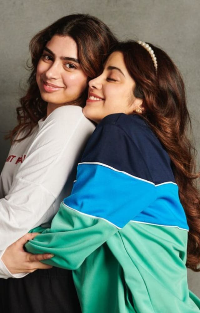 Janhvi Kapoor and Khushi Kapoor are the closest to each other. Their mushy and cute pictures on Instagram just make our day brighter.