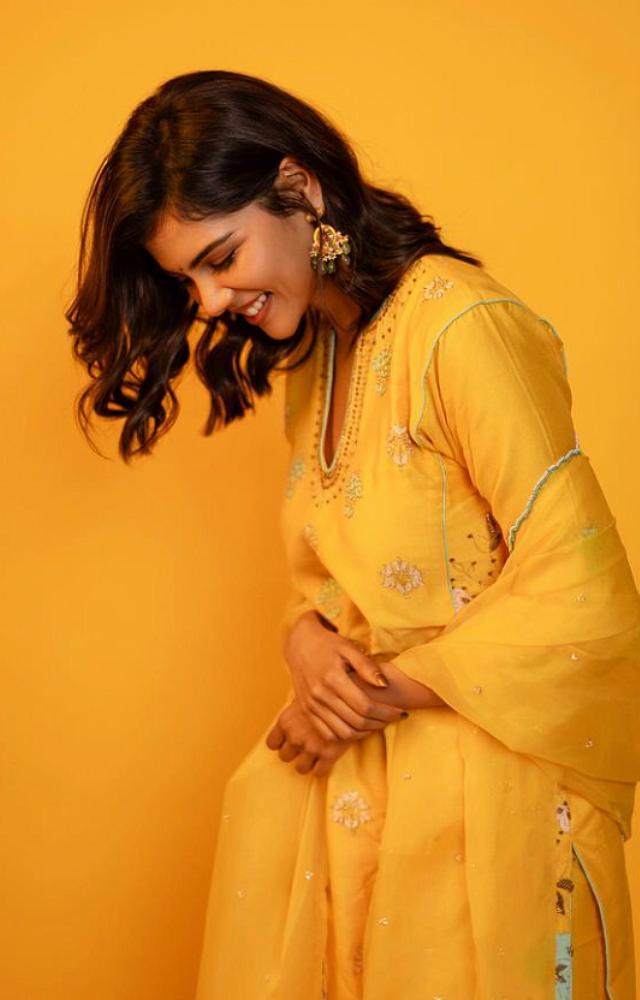 She is the daughter of renowned filmmaker Priyadarshan and actress Lissy. Kalyani has a younger brother named Siddharth.
