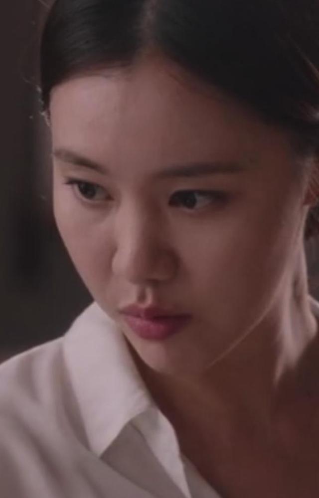 Ye-won plays Na Ji-hae, the female lead`s classmate and rival, who later becomes her friend after growing up.