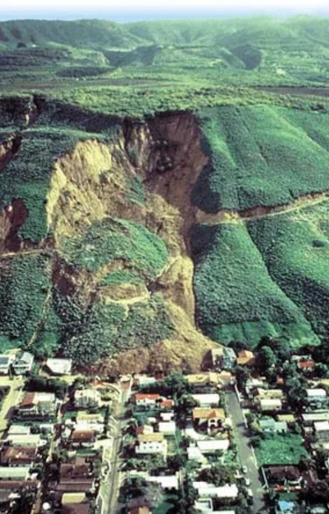 The 2018 monsoon season saw severe landslides, particularly in the Wayanad, Idukki, and Malappuram districts. 