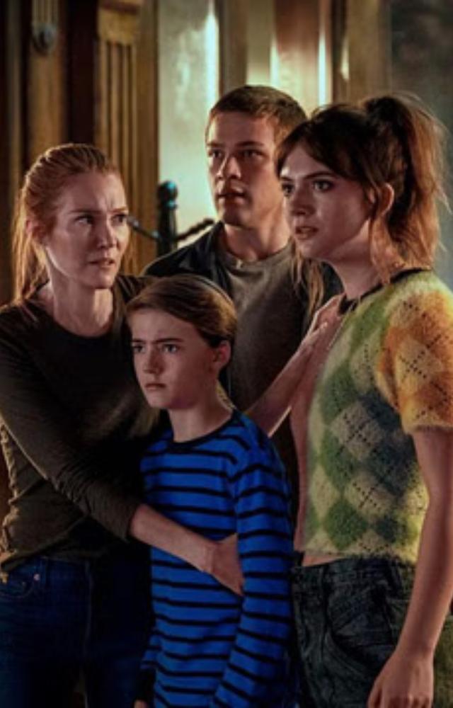 Would you like to live with a family living in a magical house with keys that unlock both secrets and powers? If yes, Locke and Key is just the show for you.