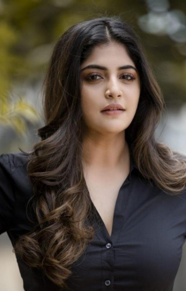 Manjima made her debut as a lead actress in the Malayalam film Oru Vadakkan Selfie. She did a leading in Achcham Yenbadhu Madamaiyada directed by GVM. 