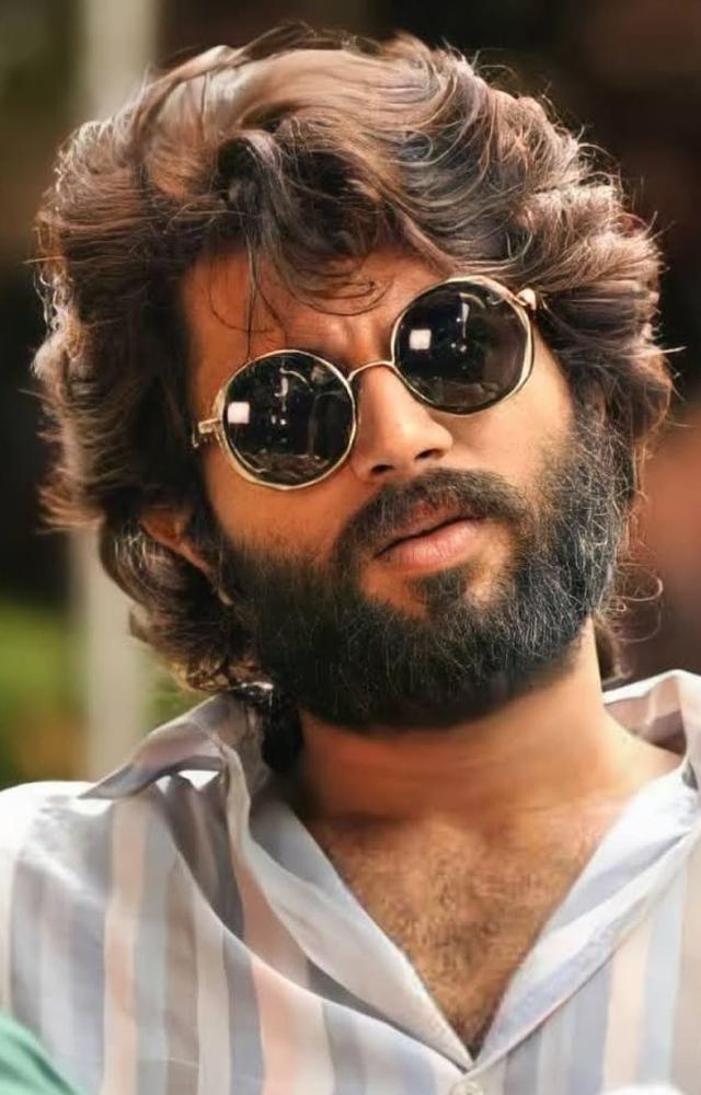 Not just romance, unfiltered rage, self-destruction, and violent meltdowns. Vijay Deverakonda’s intensity shocks.