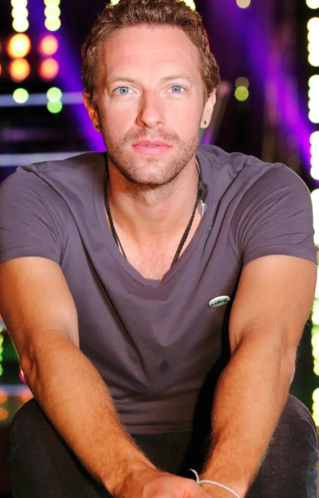 Let`s have a look at the Coldplay singer`s luxe lifestyle. As per reports, Martin`s net worth stands at £160 million (Rs 1,382 crore).