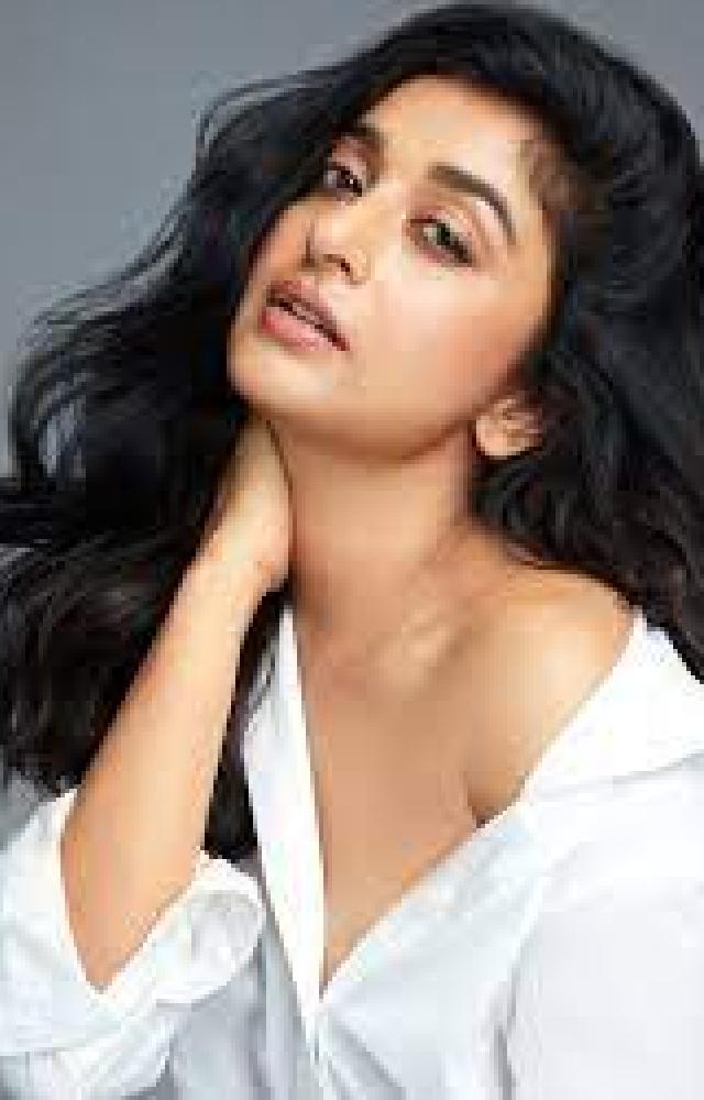 Happy birthday Gorgeous Meera Jasmine