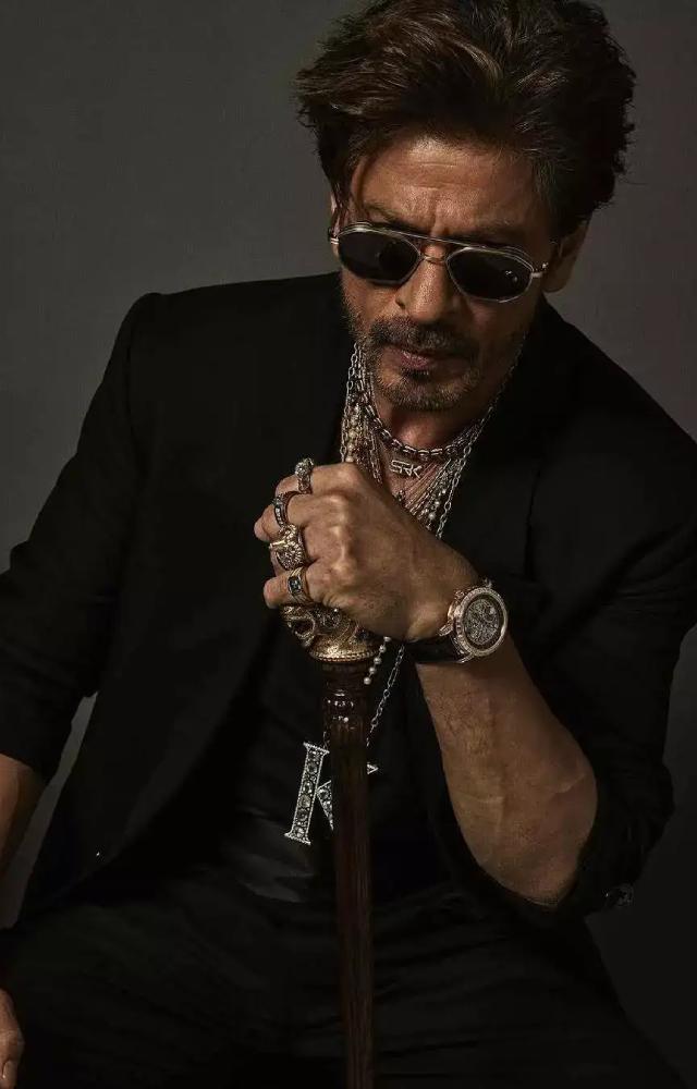 This year`s theme is `Superfine: Tailoring Black Style` focusing on Black Dandyism. Eahc year`s theme is tied to the Costume Institute’s annual exhibition.
