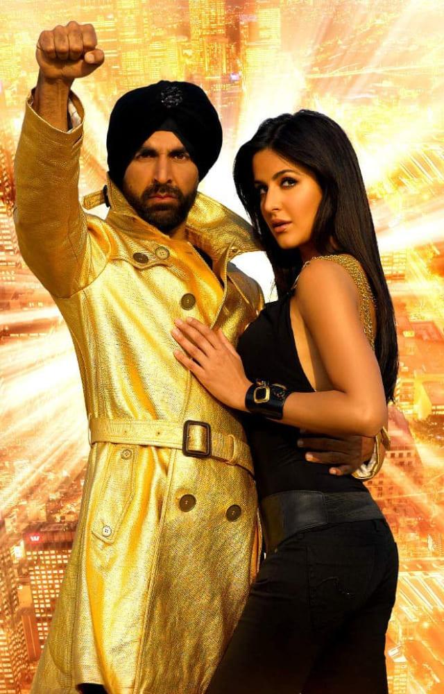 Starring Akshay Kumar, the title track of Singh is King took over the musical charts. Mika Singh`s versatile voice did complete justice to this Bollywood track.