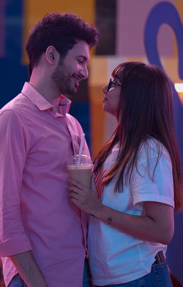 Mismatched explores how technology impacts modern relationships, highlighting virtual vs. real-life interactions and the challenges of long-distance love.