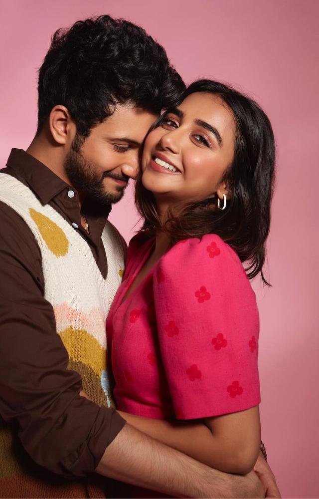 The series continues to follow the romantic journey of Rishi and Dimple