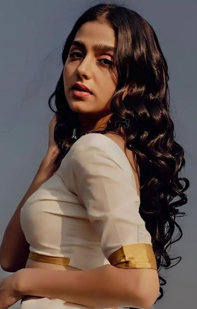 A natural performer who connects with audiences through her relatable and heartfelt roles.