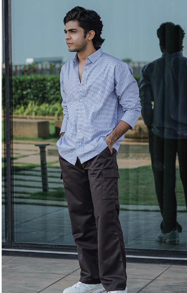 Naslen played the role of Rasool in the Amazon Prime Video’s action thriller film Kuruthi (2021). His fiery portrayal of a teenager added depth to the movie
