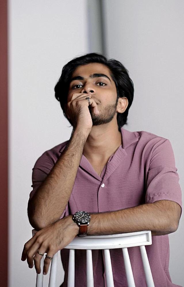 His performance garnered attention, and Anna Mathews of Times Of India praised him, saying, 'Even in a small role, he manages to stand out and be goofily loved