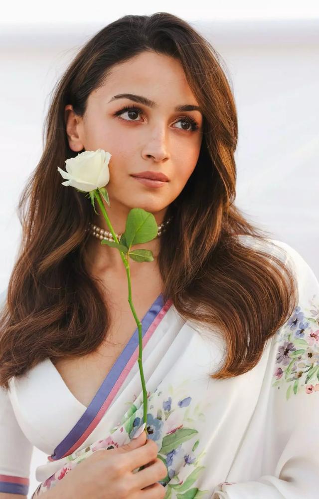 As the daughter of Mahesh Bhatt and Soni Razdan, she has established herself as one of the top actresses in Bollywood.

