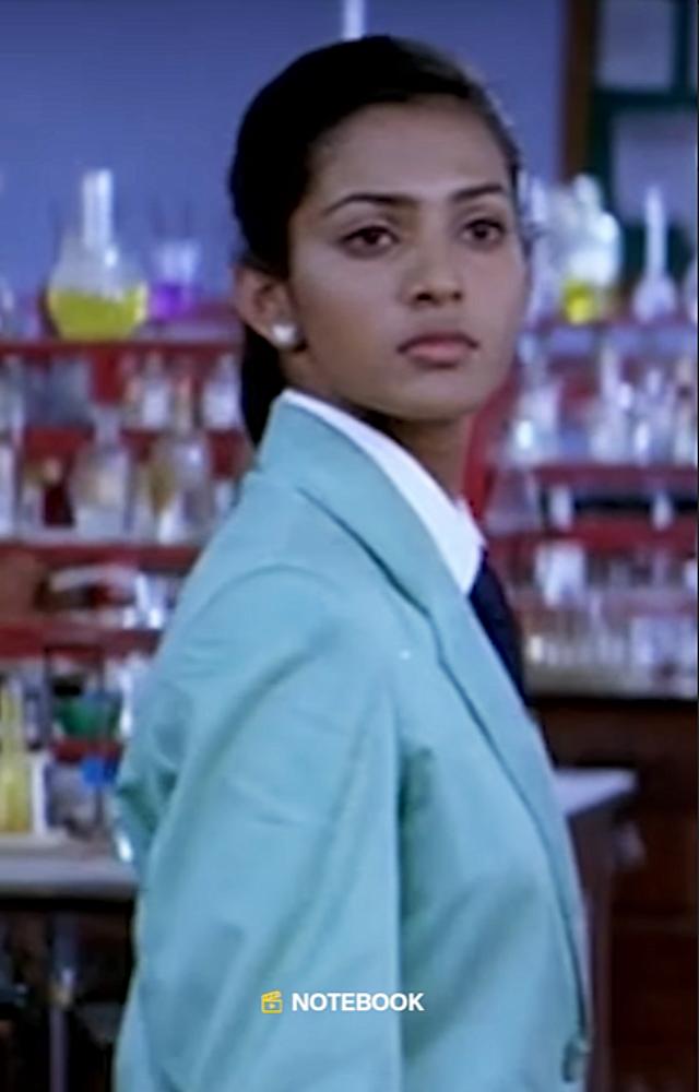 Parvathy Thiruvothu portrayed the character Pooja Krishna. Parvathy’s performance was notable in this exploration of teenage pregnancy