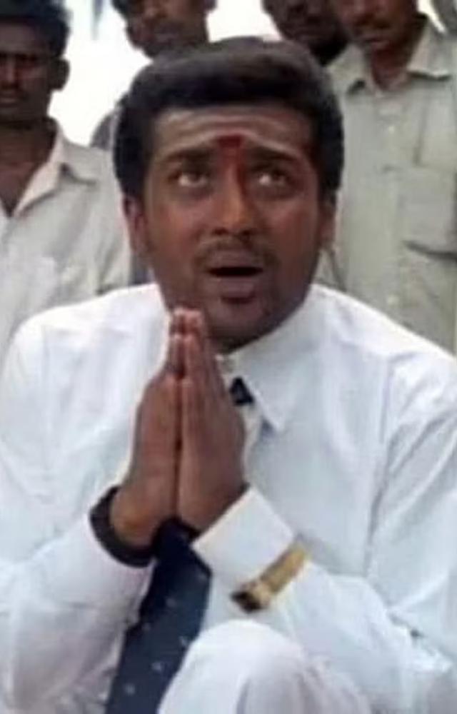 While Suriya played the role of Vikram`s on-screen best friend, the audience and critic lauded the former`s performance in Pithamagan.