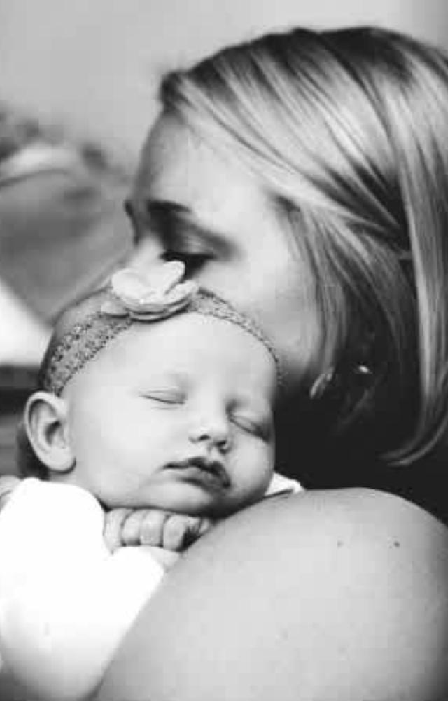 There`s no guaranteed way to prevent it, certain things like being realistic about your expectations for yourself and your baby, or limiting visitors can help.