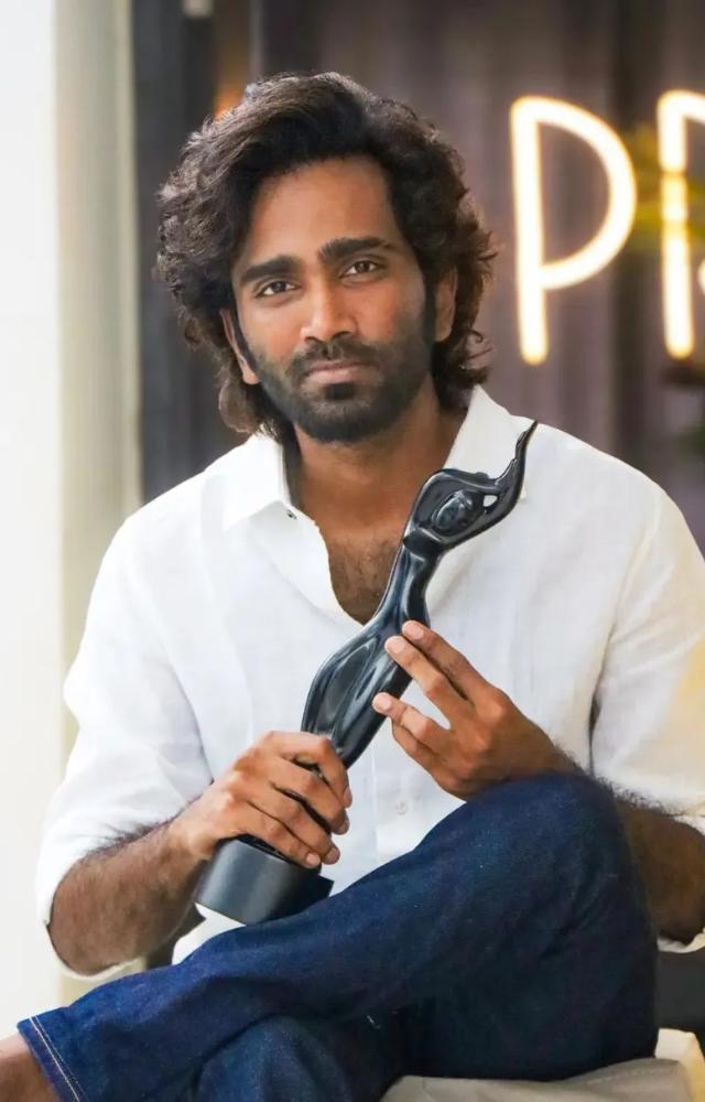 He`s known for directing the films Comali (2019) and Love Today (2022), and he also debuted as a lead actor in Love Today.