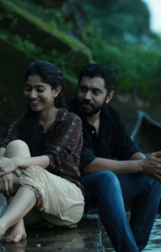  The movie shows how relationships evolve and change over time. It teaches us to accept that people grow, circumstances change, and relationships