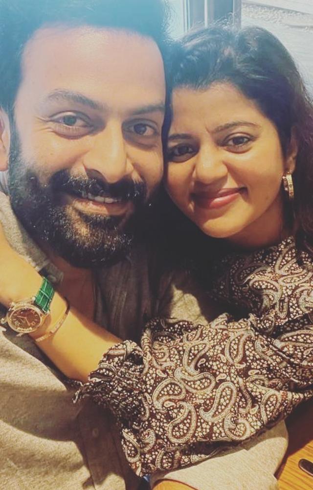 Prithviraj and Supriya exuded radiance in their pastel attire, joyfully posing for photographs and videos at the venue, adding charm to the occasion.