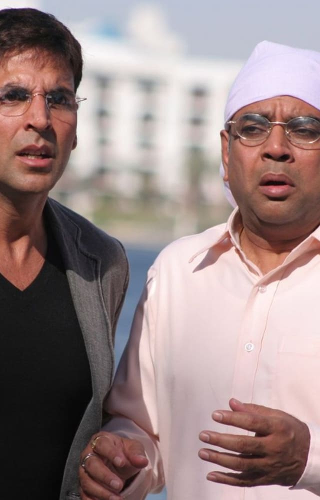 Dr. Ghunghroo - Welcome
Paresh Rawal`s character was a cherry on top in the already chaotic atmosphere. This still remains to be one of our go-to comedy movies.