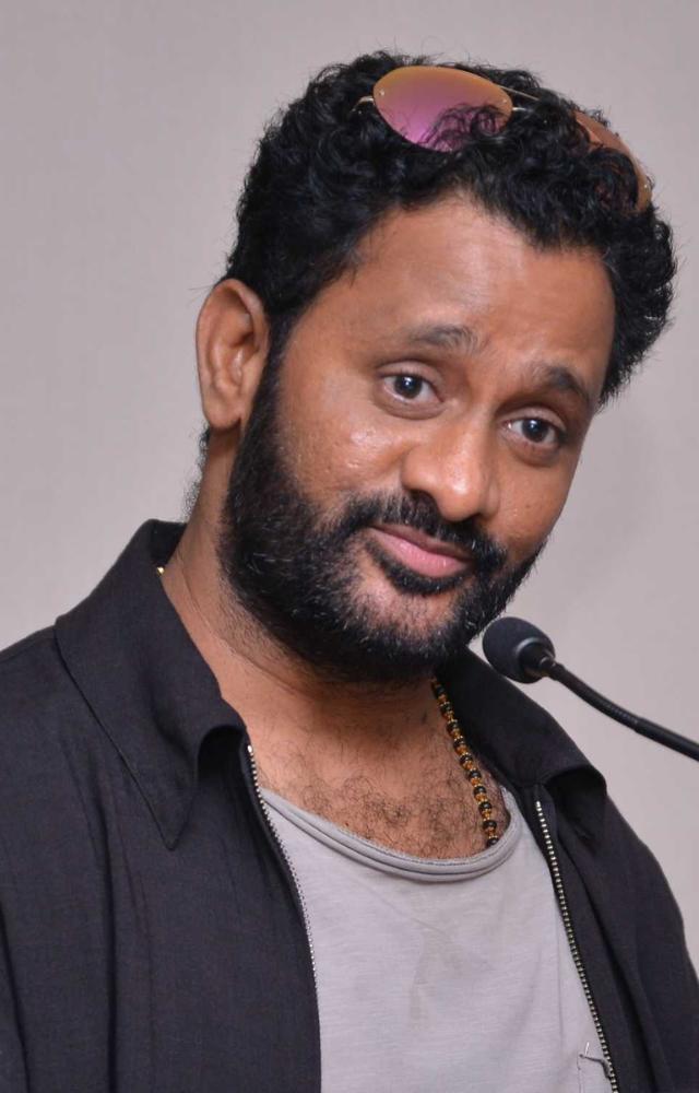 Pookutty achieved global recognition when he won the Oscar Academy Award for Best Sound Mixing for Slumdog Millionaire