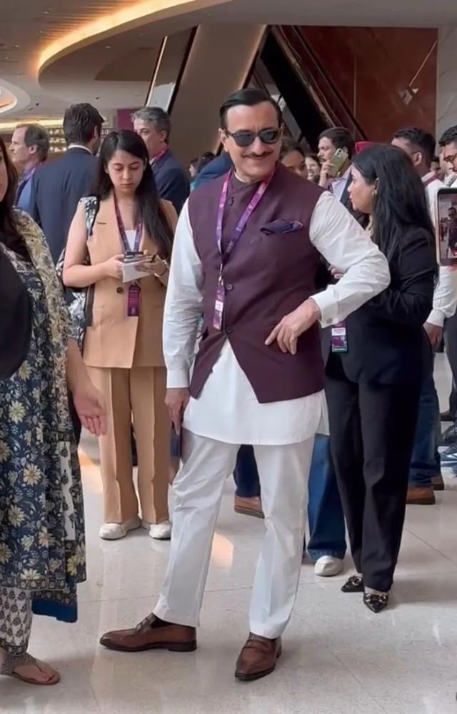 The Nawab of Bollywood was also seen arriving at the venue wearing his quintessential kurta and Nehru jacket.