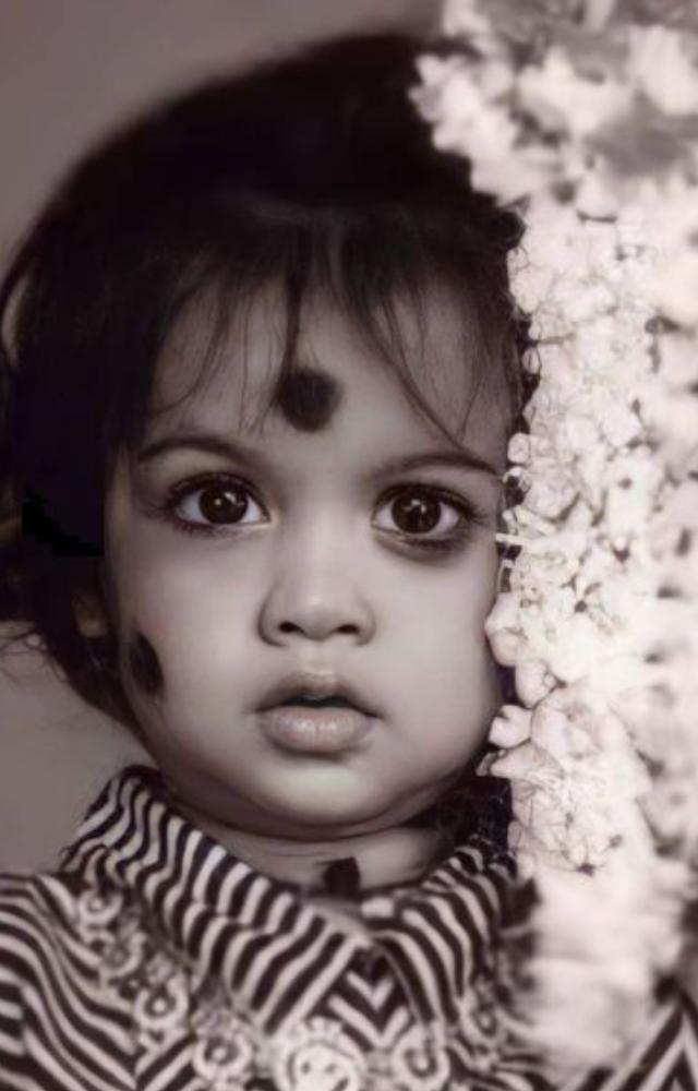 Rare pictures from Samantha`s childhood show her early years before fame.