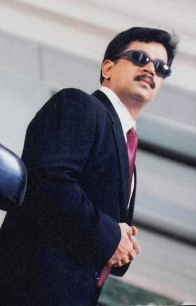 This character represents the power of media and the common man`s potential to bring about change in society.