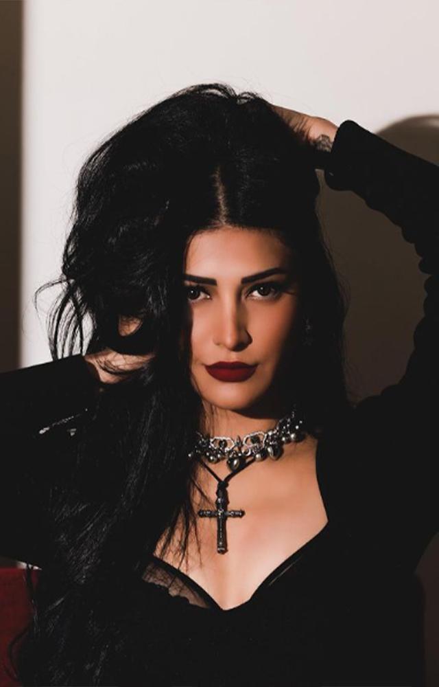 Shruti`s Dazzling Boldness and Beauty